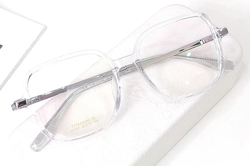 TCS3147 Eyeglasses Clear