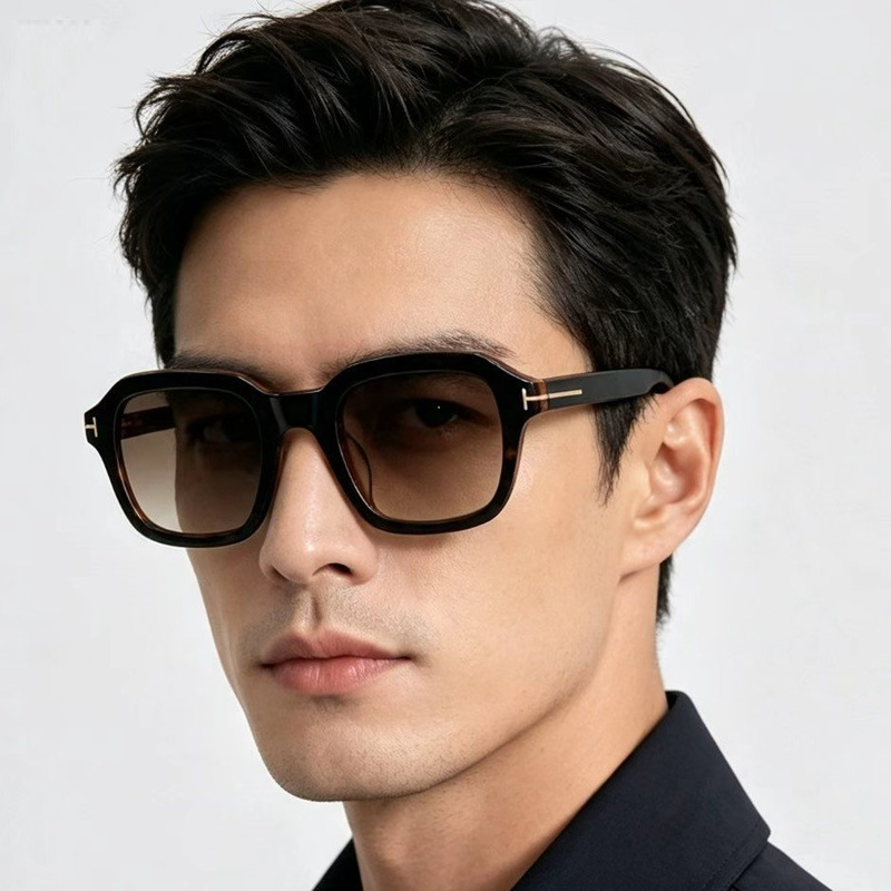 TF0021 Sunglasses Black Brown Gradient Brown