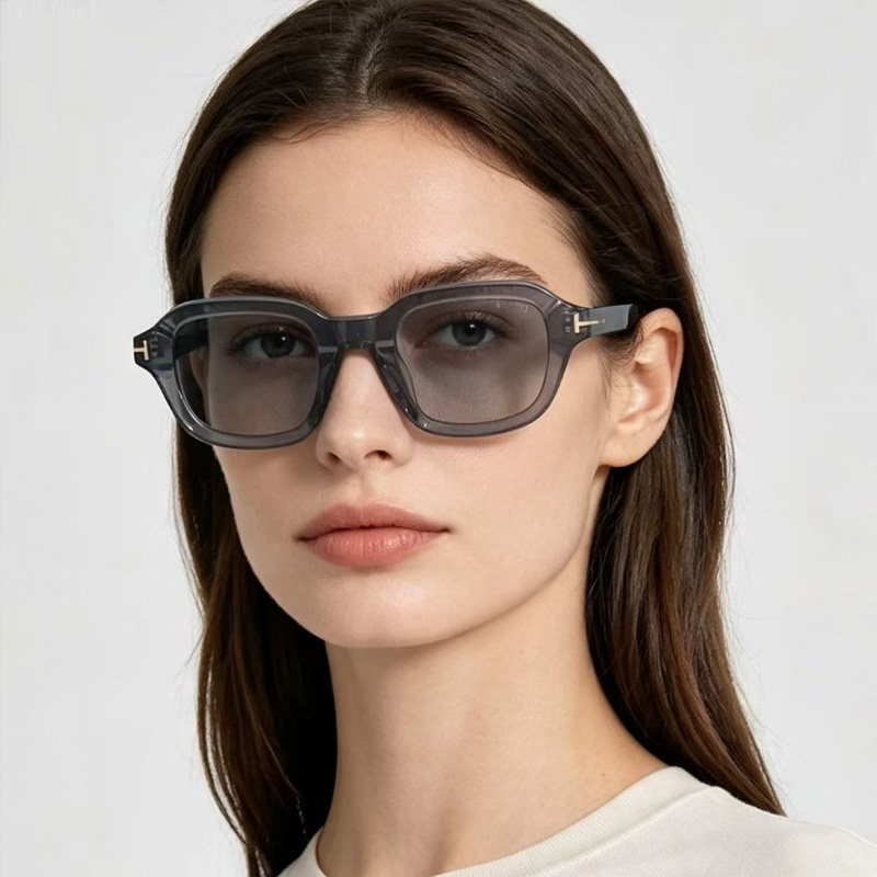 TF0021 Sunglasses Gray Gray