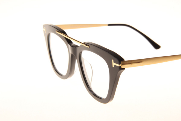 TF0575 Eyeglasses In Black