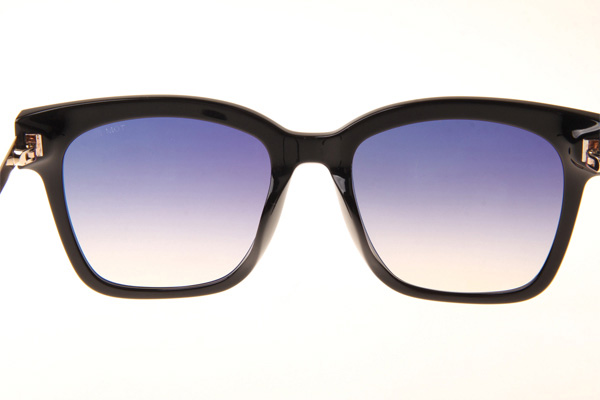 TF0643-K Sunglasses In Black Gradient Grey