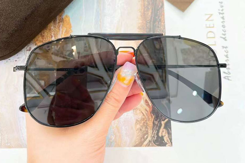 TF557 Sunglasses Black Grey
