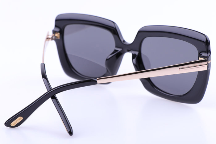 TF610F Sunglasses In Black