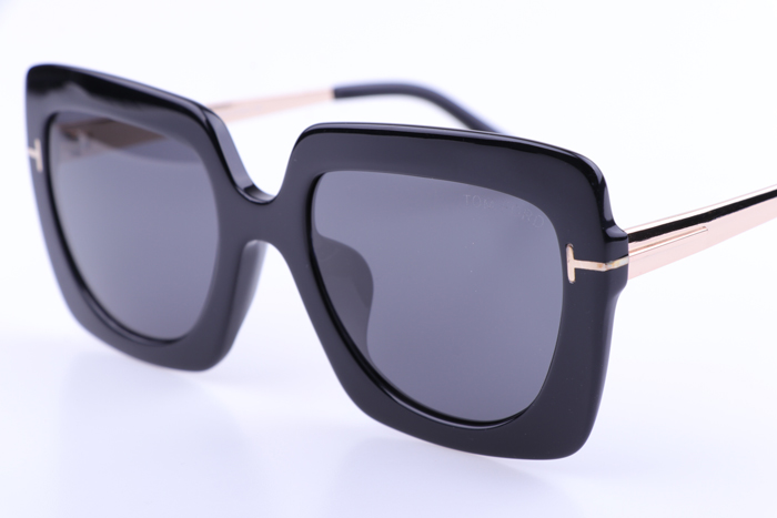 TF610F Sunglasses In Black