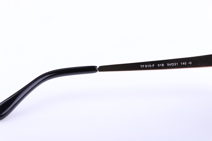 TF610F Sunglasses In Black