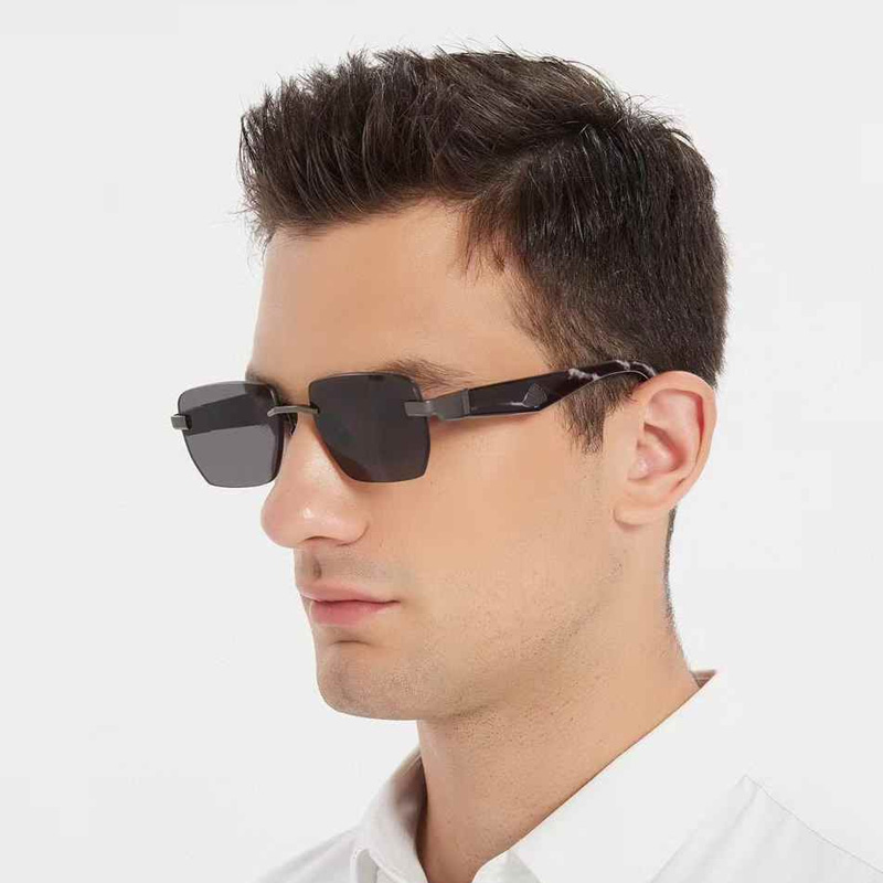 The Arntml I Sunglasses Gunmetal Gray
