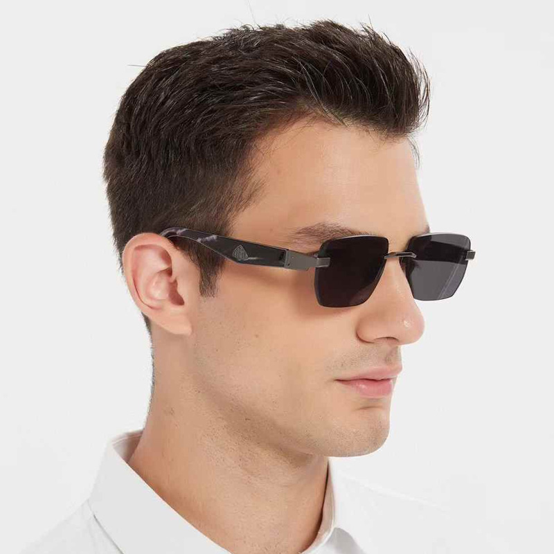 The Arntml I Sunglasses Gunmetal Gray