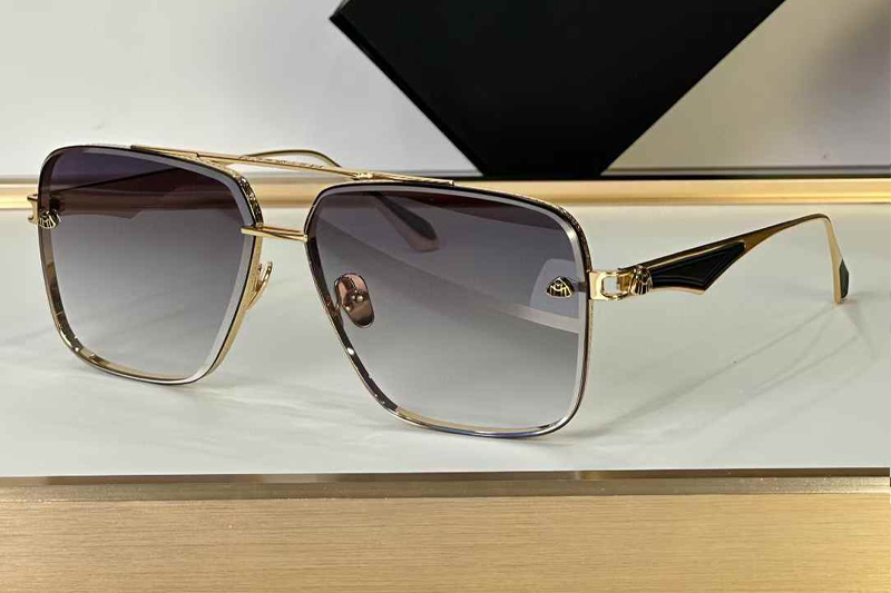 The Haly Sunglasses Gold Gradient Gray
