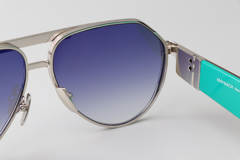 The King III Sunglasses Silver Black Gradient Gray