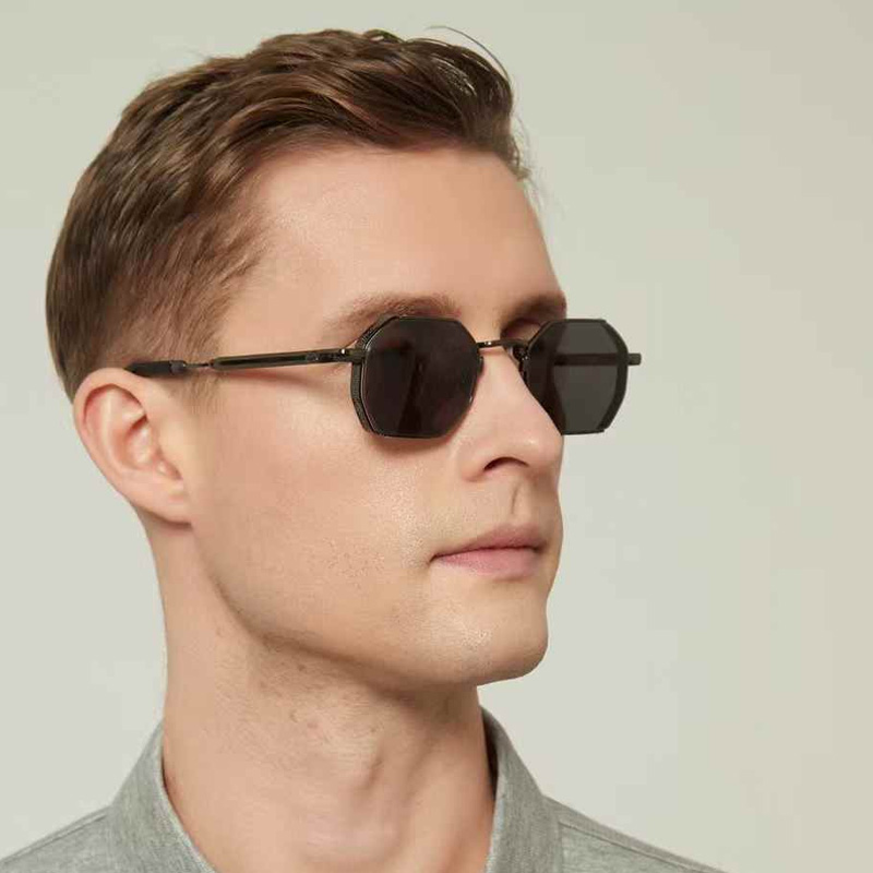 The Loew Sunglasses Gunmetal Gray