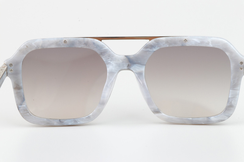 The Made Sunglasses Gray Silver