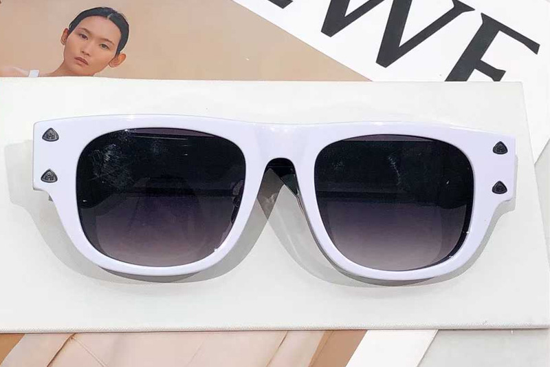 The Rebel I Sunglasses White Gradient Gray