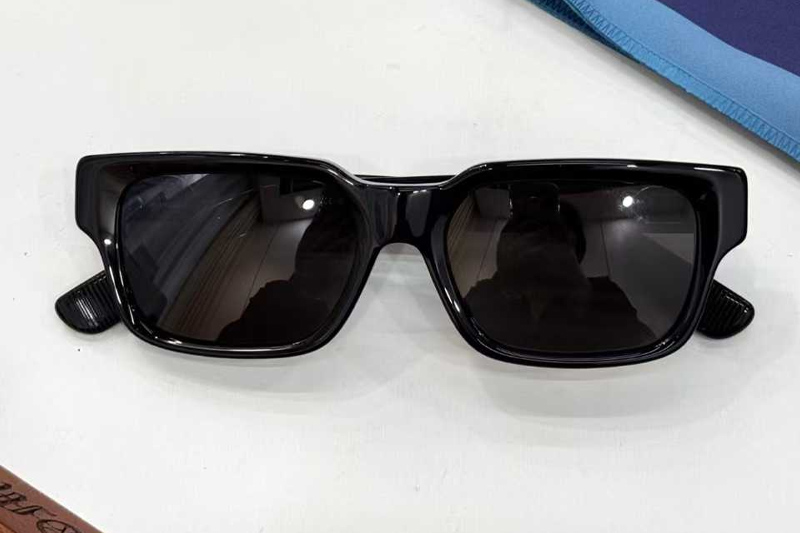 Thick Sunglasses Black Silver Gray