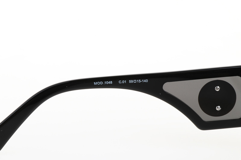 VE1048 Sunglasses In Black