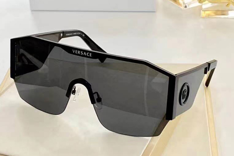 VE2220 Sunglasses In Black Grey Lens