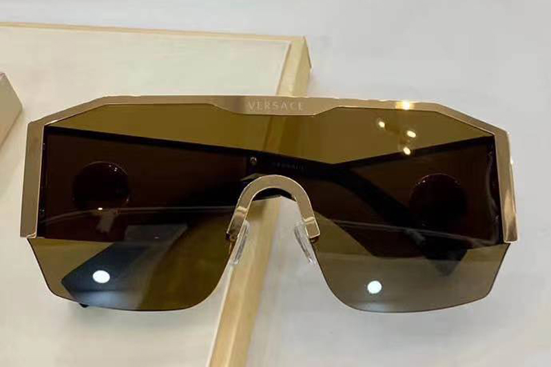 VE2220 Sunglasses In Gold Gold Mirror Lens