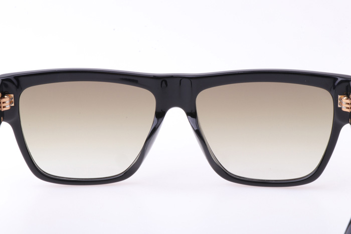 VE372A Sunglasses In Black Gold