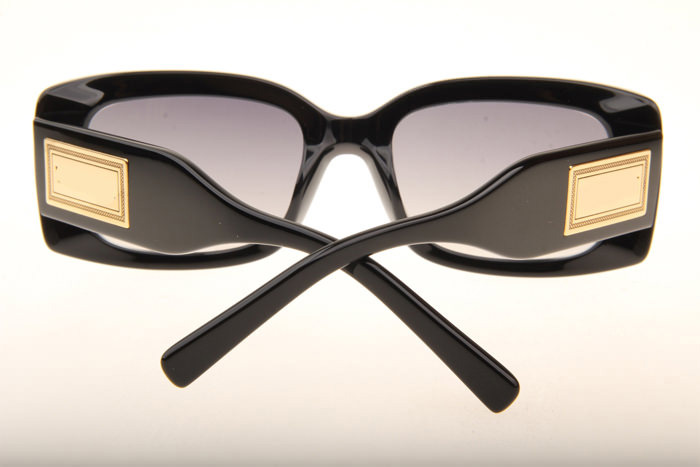 VE4377 Sunglasses In Black Gradient Grey