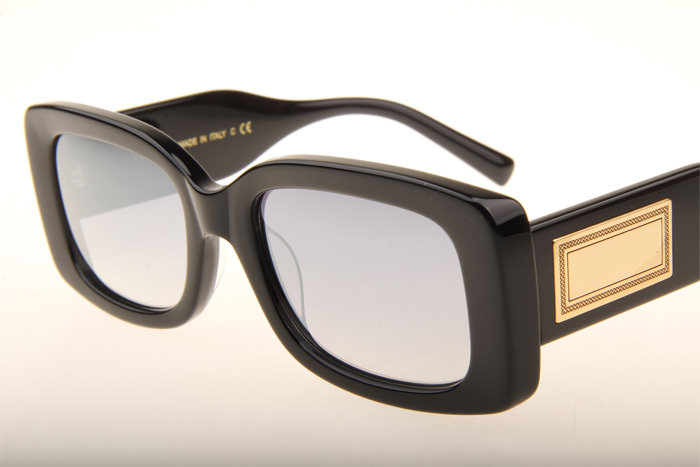 VE4377 Sunglasses In Black Gradient Grey
