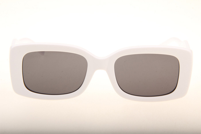 VE4377 Sunglasses In White Grey