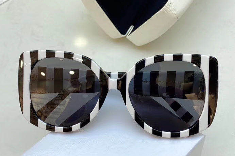 VE4387 Sunglasses In White Black