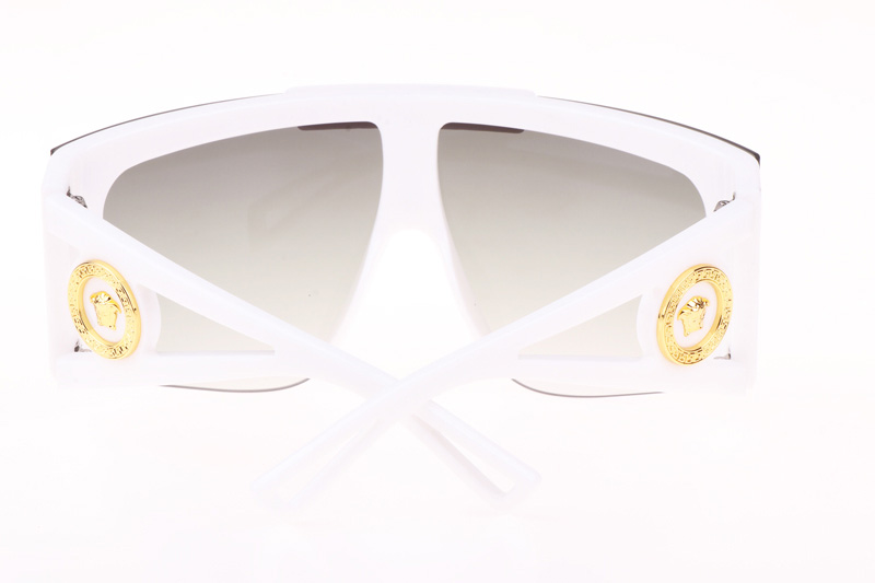 VE4393 Sunglasses In White