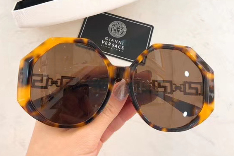 VE4395 Sunglasses In Tortoise Brown