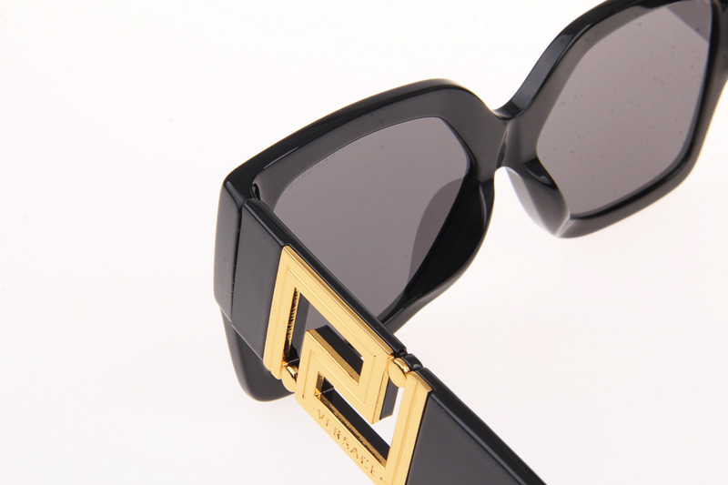 VE4402 Sunglasses In Black