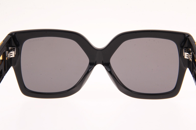 VE4402 Sunglasses In Black