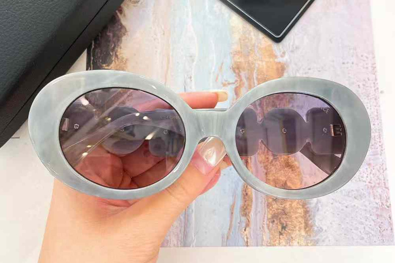 VE4426BU Sunglasses Gray Gradient Pink