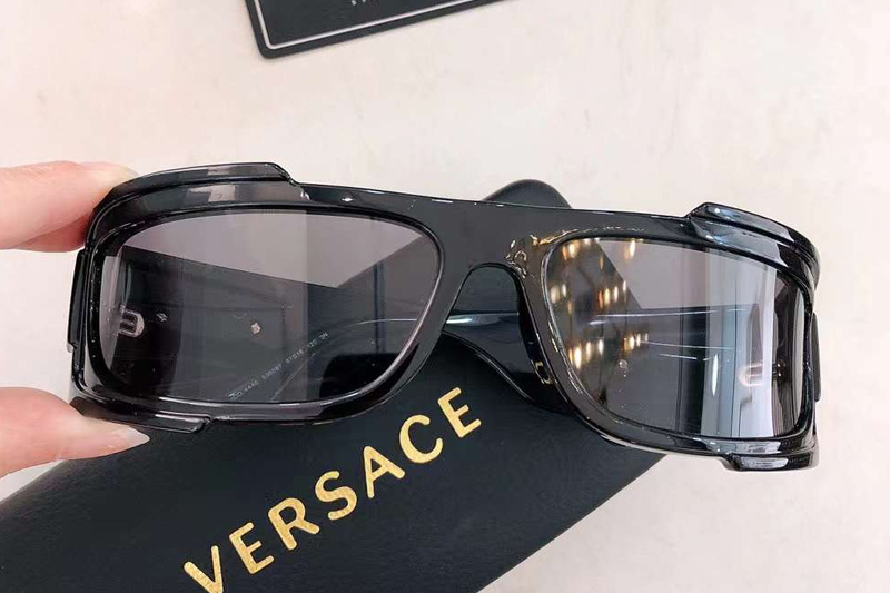 VE4446 Sunglasses In Black Gold