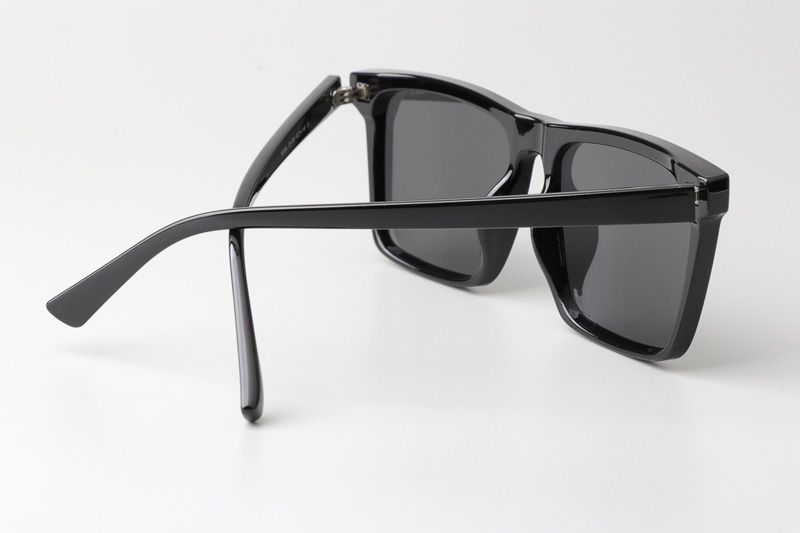 WT7504 Small Sunglasses Black Gray