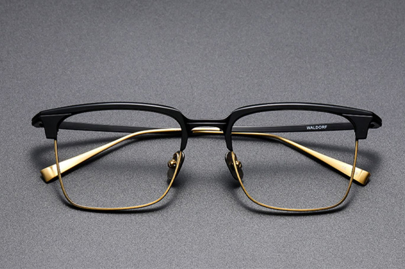 Waldorf Eyeglasses Black Gold