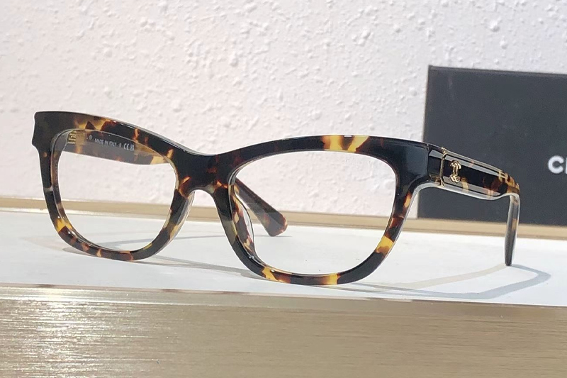 CH3520 Eyeglasses Tortoise