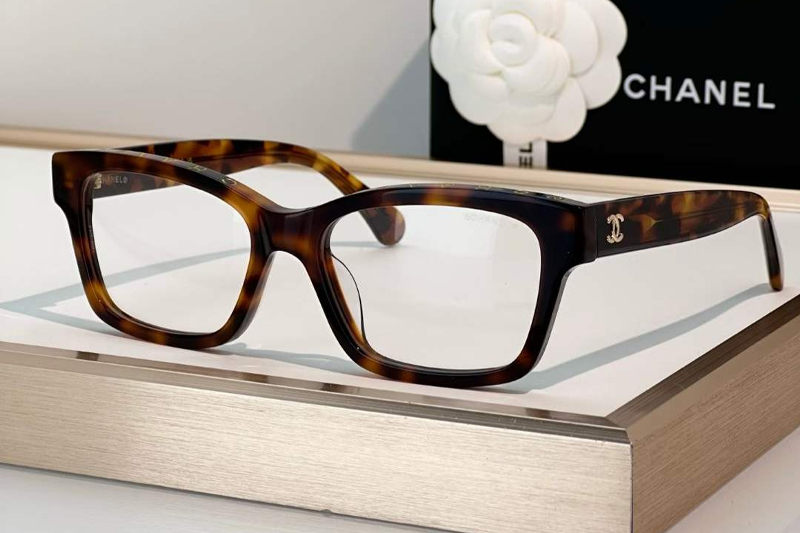 CH3528 Eyeglasses Tortoise