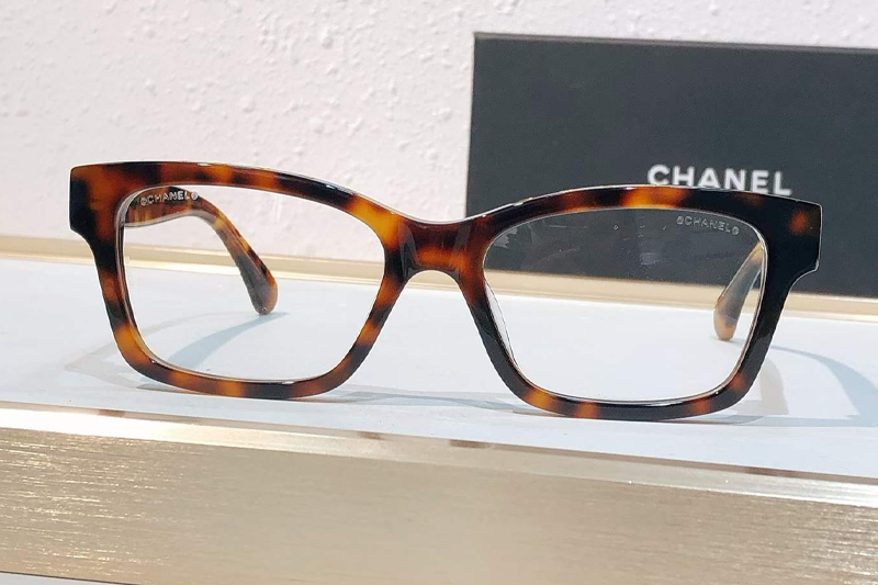 CH3528 Eyeglasses Tortoise