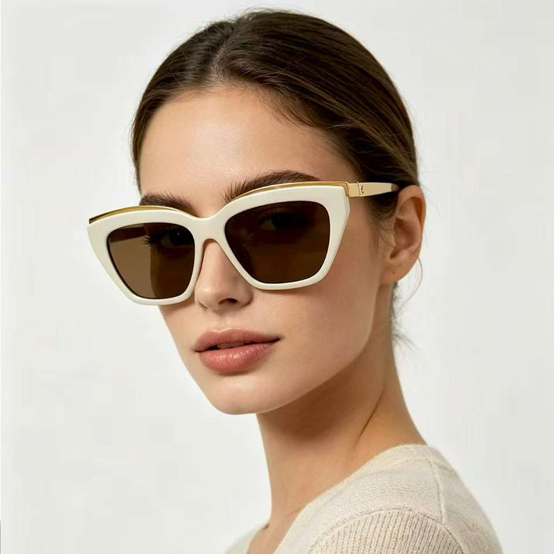 CH4299 Sunglasses White Brown