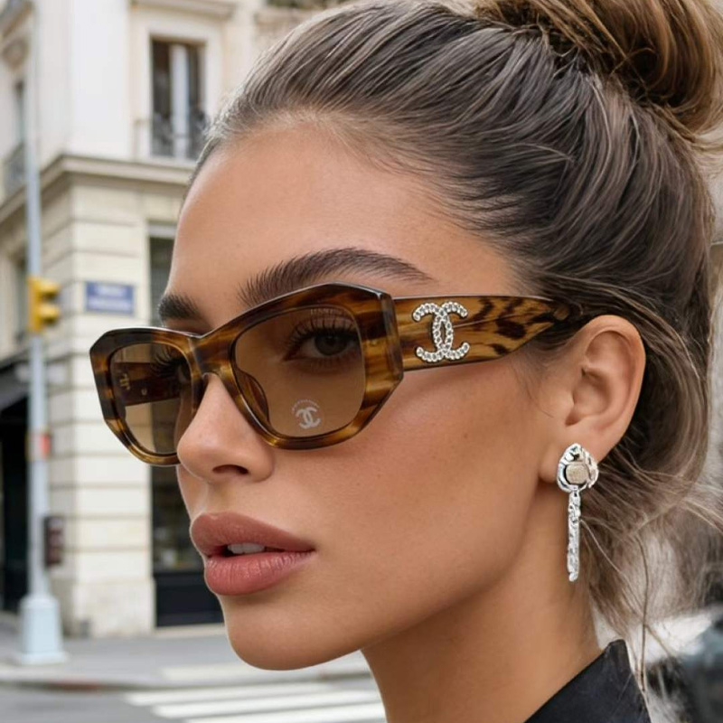 CH5554 Sunglasses Tortoise Gradient Brown