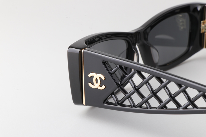 CH5566 Sunglasses Black Gray
