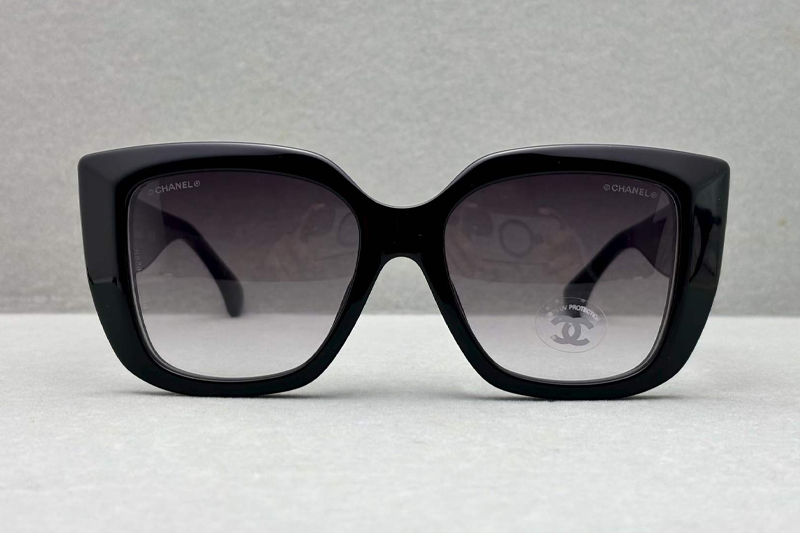 CHA71767 Sunglasses Black Gradient Gray