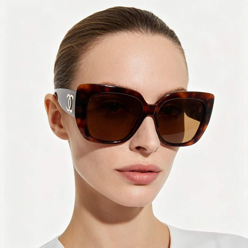CHA71767 Sunglasses Tortoise Brown