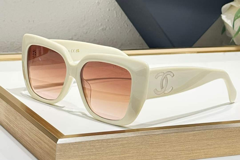 CHA71767 Sunglasses White Gradient Brown