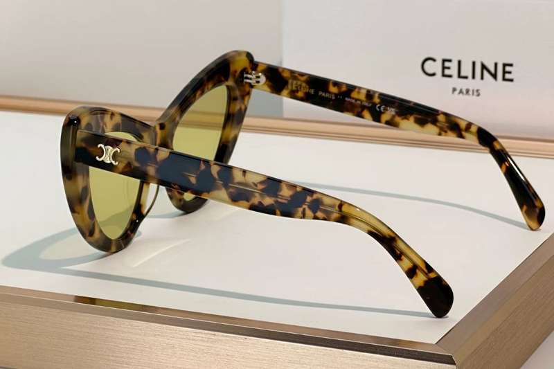CL40339U Sunglasses Tortoise Yellow