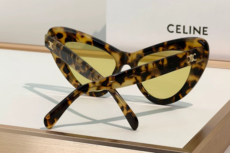 CL40339U Sunglasses Tortoise Yellow