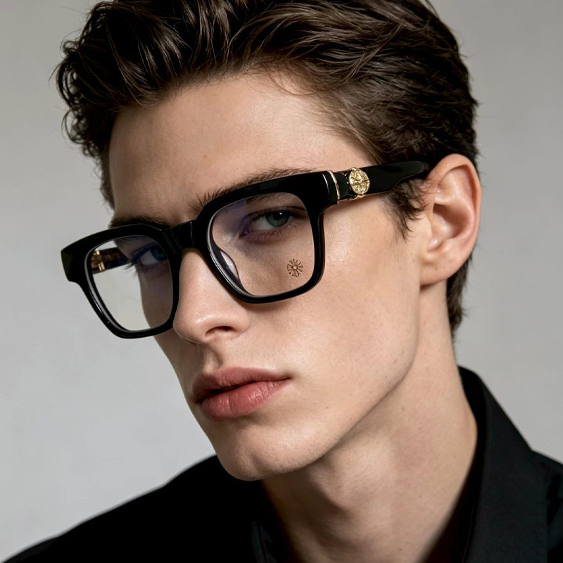 Celibussy Eyeglasses Black Gold