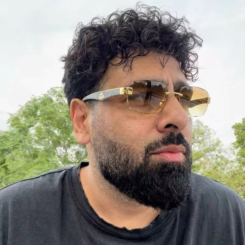 The Beng Sunglasses Gold Gradient Light Brown