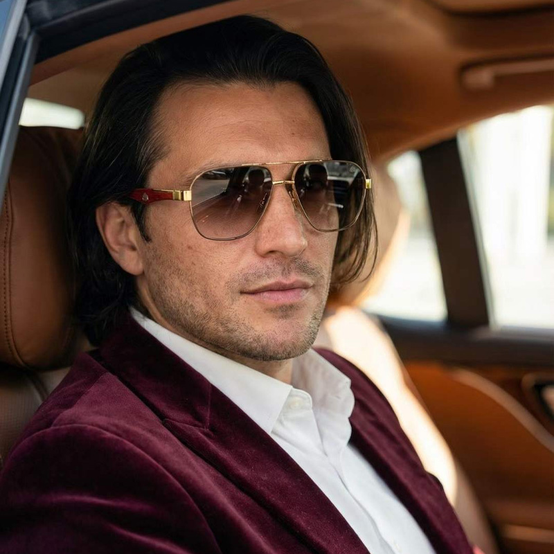 The Onge Sunglasses Gold Gradient Brown