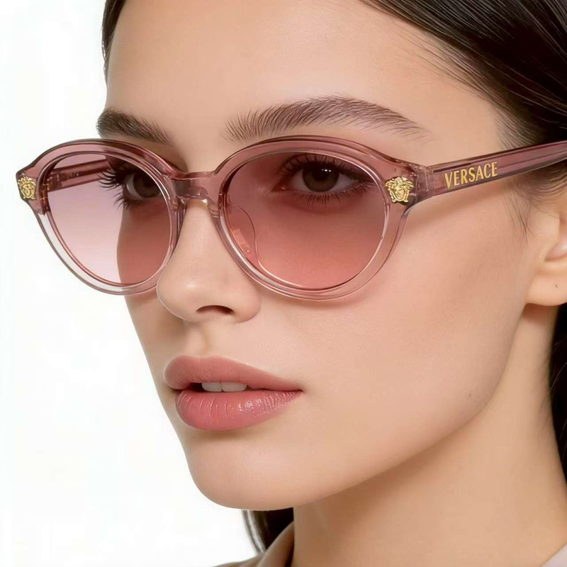 VE3393D Sunglasses Pink Transparent Gradient Pink