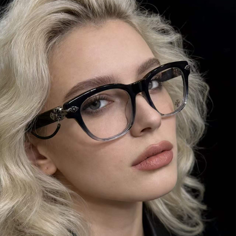 Well Strung Eyeglasses Black Transparent