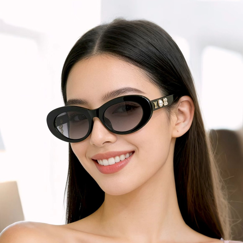 Z2987 Sunglasses Black Gradient Gray